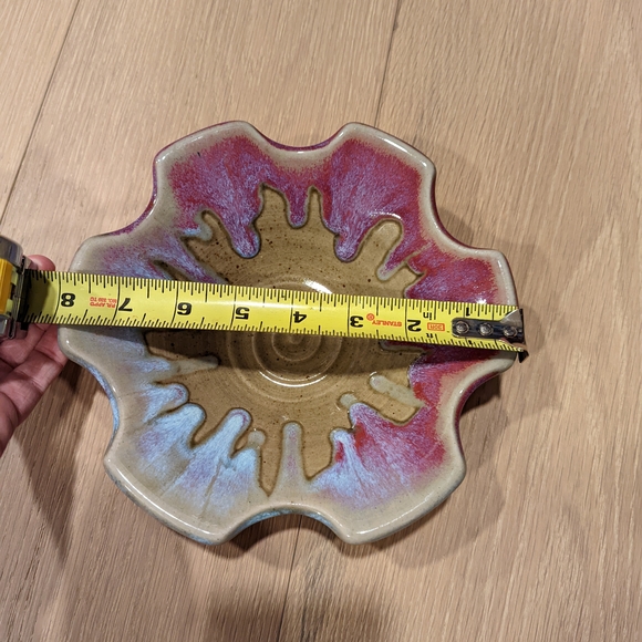 Handcrafted Ceramic Bowl - Picture 2 of 8